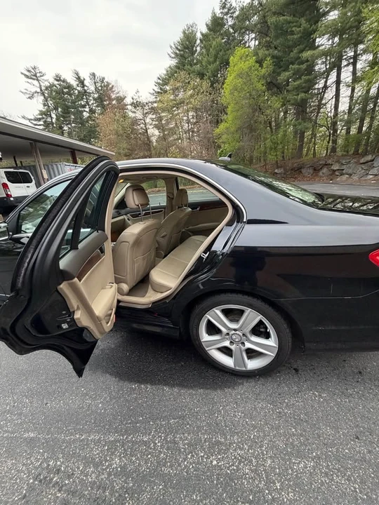 2010 Mercedes-Benz W204 C-Class - Image 5 of 17