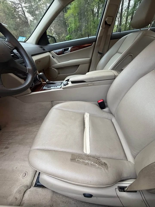 2010 Mercedes-Benz W204 C-Class - Image 4 of 17