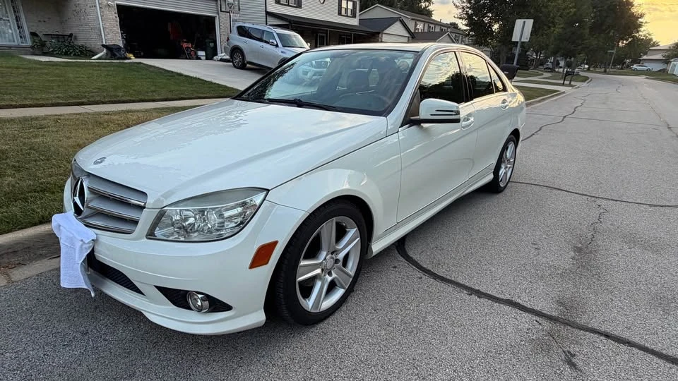 2010 Mercedes-Benz W204 C-Class - Image 10 of 19