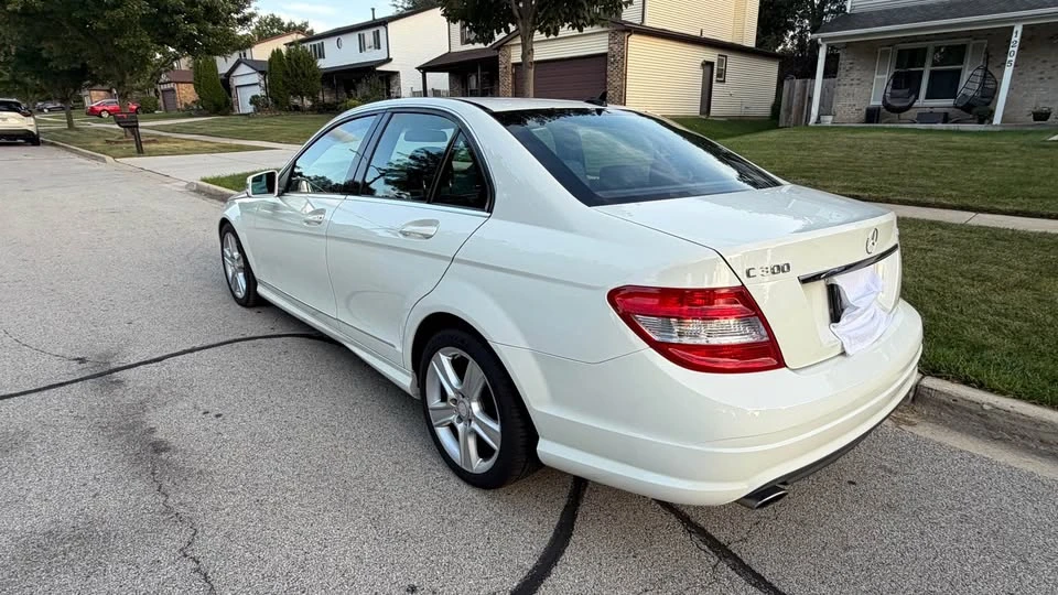 2010 Mercedes-Benz W204 C-Class - Image 6 of 19