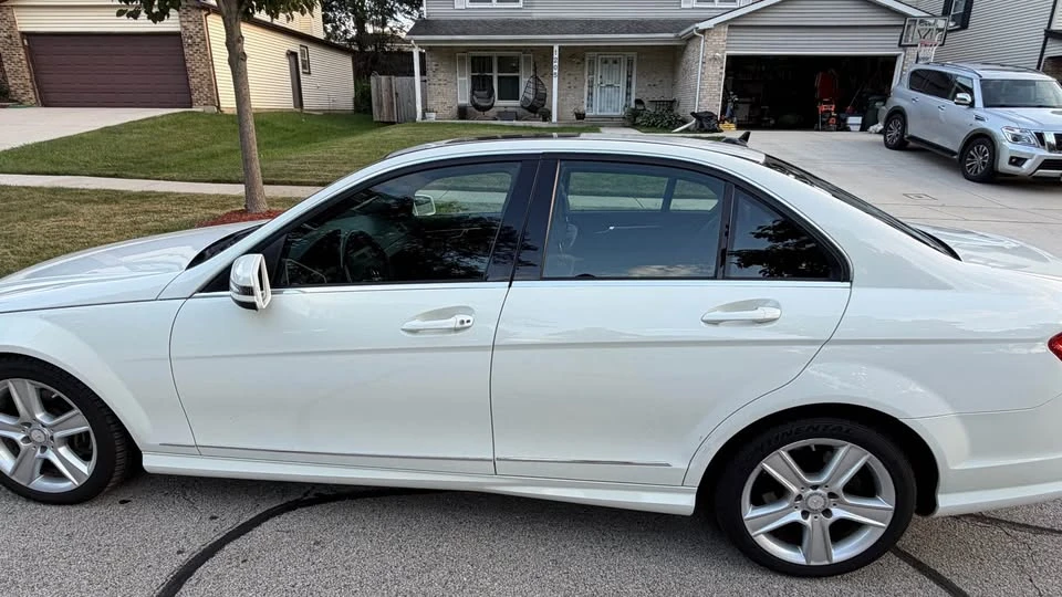 2010 Mercedes-Benz W204 C-Class - Image 5 of 19