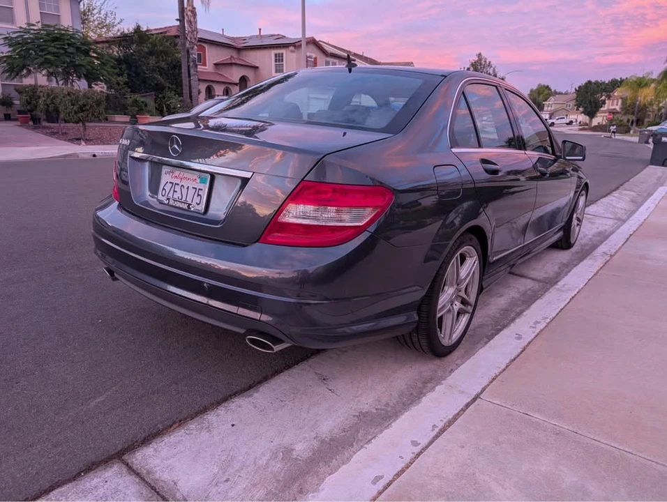 2010 Mercedes-Benz W204 C-Class - Image 6 of 12