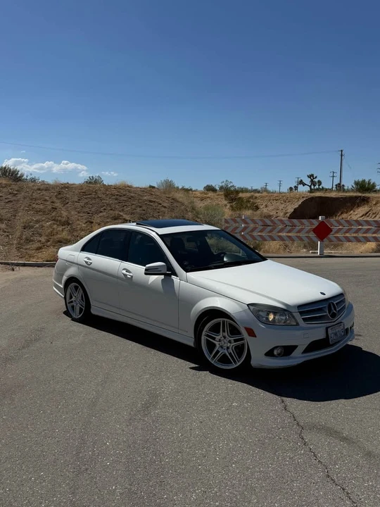2010 Mercedes-Benz W204 C-Class - Image 3 of 9