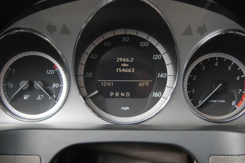 2010 Mercedes-Benz W204 C-Class - Image 16 of 21
