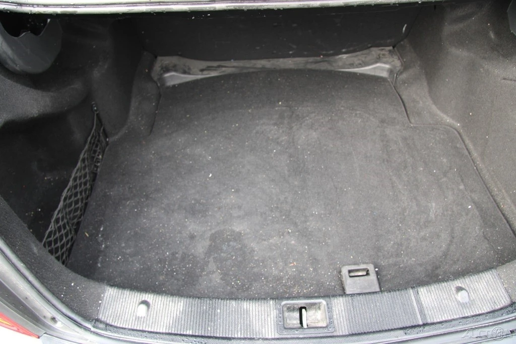 2010 Mercedes-Benz W204 C-Class - Image 20 of 21