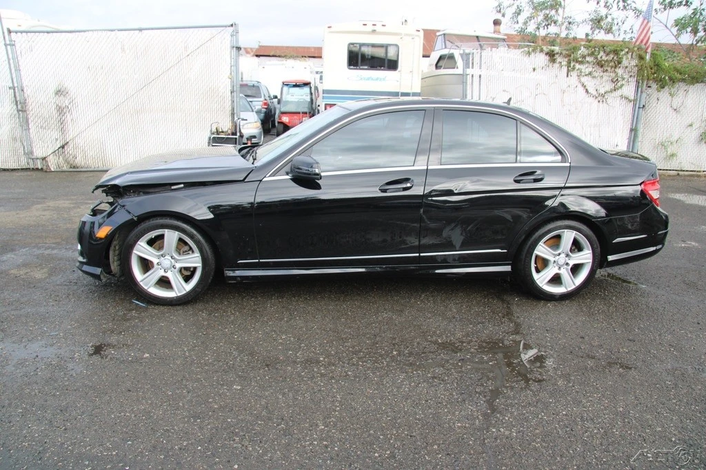 2010 Mercedes-Benz W204 C-Class - Image 3 of 21