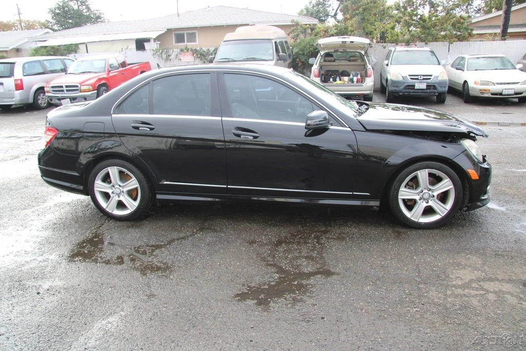 2010 Mercedes-Benz W204 C-Class - Image 7 of 21