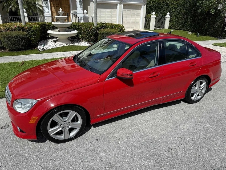2010 Mercedes-Benz W204 C-Class - Image 9 of 21