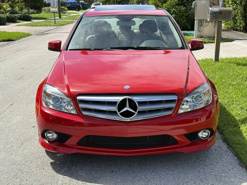 2010 Mercedes-Benz W204 C-Class - Image 5 of 21