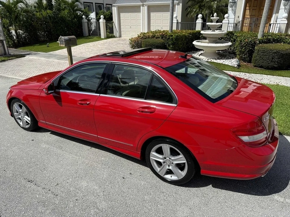 2010 Mercedes-Benz W204 C-Class - Image 10 of 21
