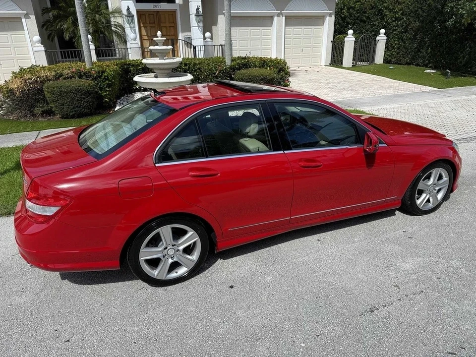 2010 Mercedes-Benz W204 C-Class - Image 4 of 21