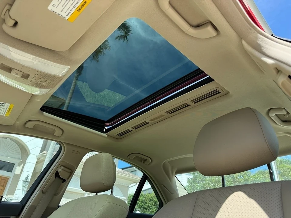 2010 Mercedes-Benz W204 C-Class - Image 15 of 21