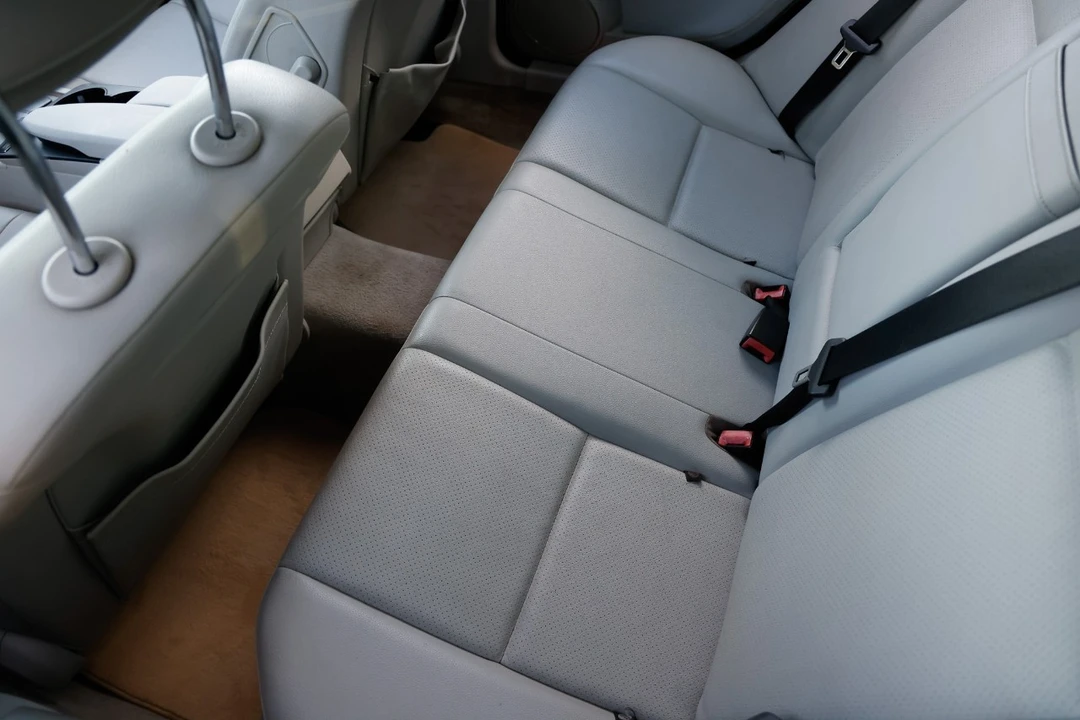 2010 Mercedes-Benz W204 C-Class - Image 10 of 12