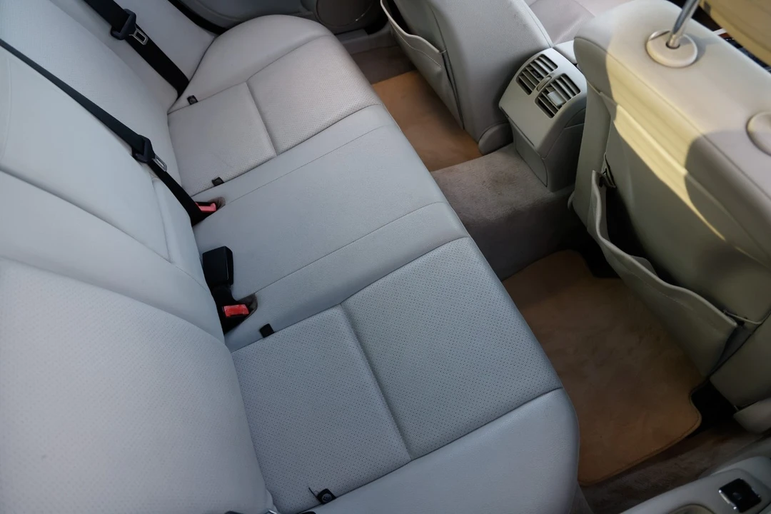 2010 Mercedes-Benz W204 C-Class - Image 12 of 12
