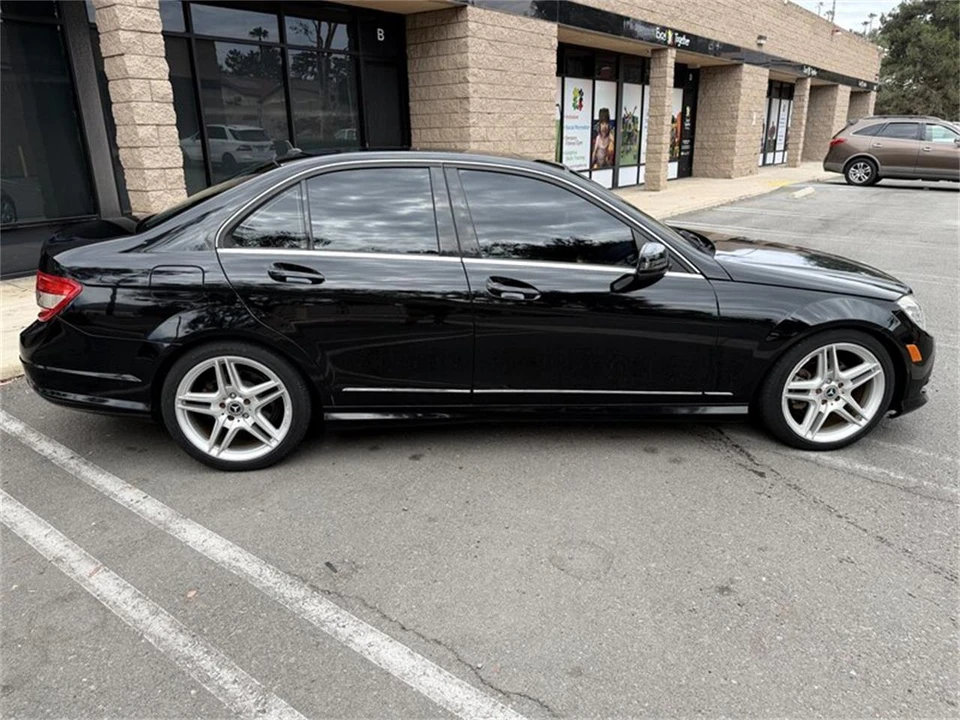 2010 Mercedes-Benz W204 C-Class - Image 10 of 31
