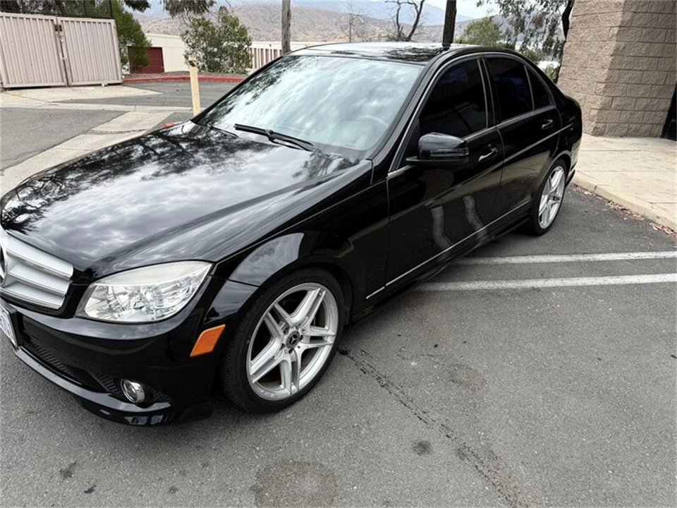 2010 Mercedes-Benz W204 C-Class - Image 4 of 31