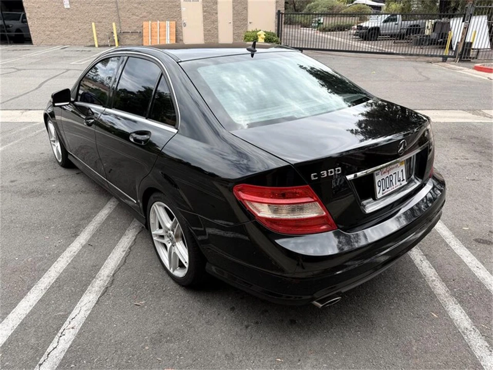 2010 Mercedes-Benz W204 C-Class - Image 6 of 31