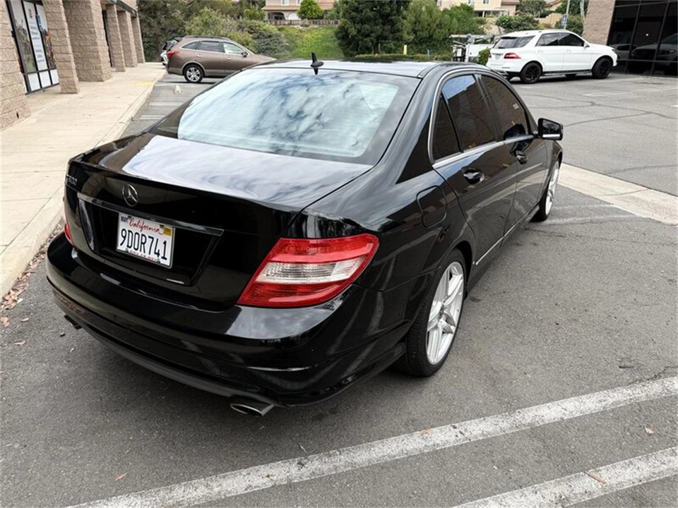 2010 Mercedes-Benz W204 C-Class - Image 9 of 31