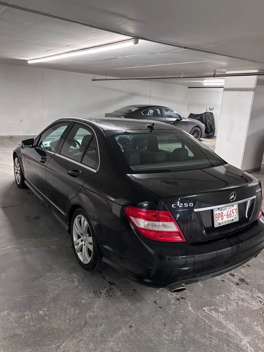 2010 Mercedes-Benz W204 C-Class - Image 4 of 7