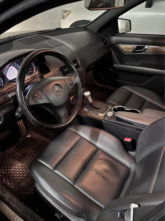 2010 Mercedes-Benz W204 C-Class - Image 6 of 7