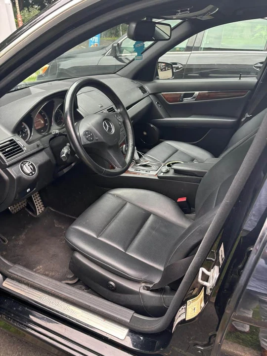 2010 Mercedes-Benz W204 C-Class - Image 11 of 11