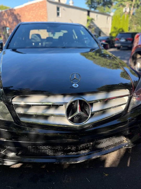 2010 Mercedes-Benz W204 C-Class - Image 2 of 11