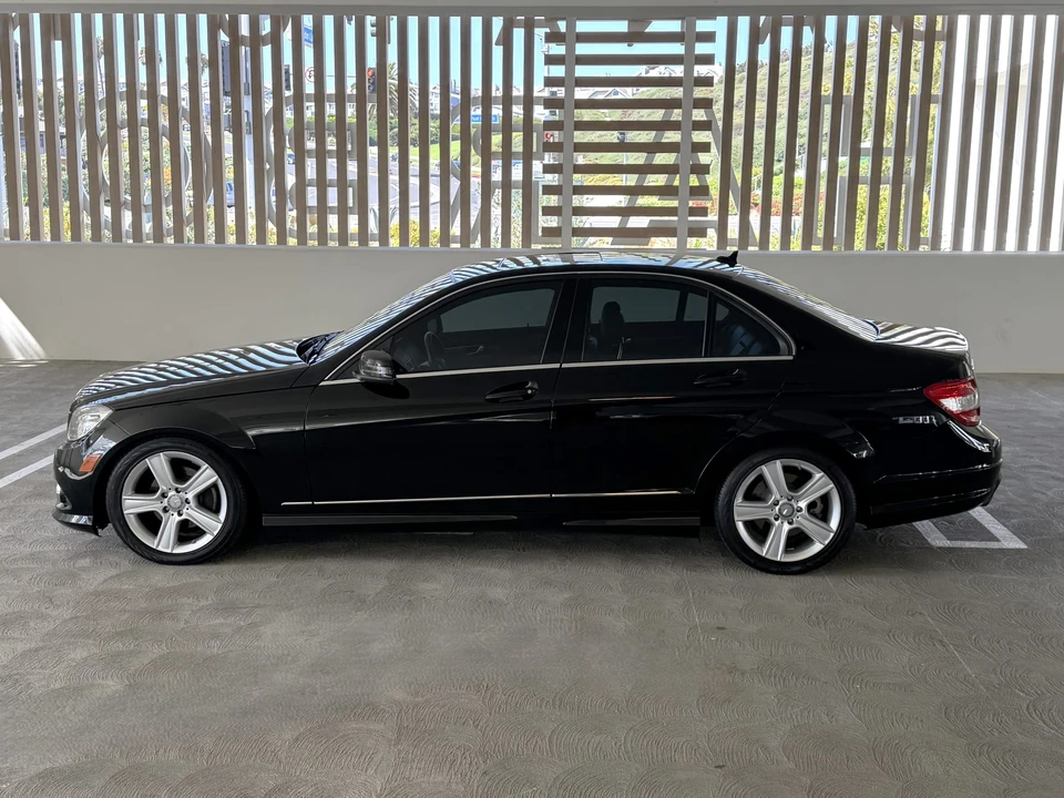 2010 Mercedes-Benz W204 C-Class - Image 4 of 31