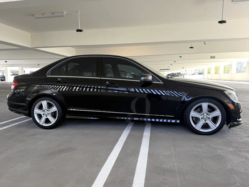 2010 Mercedes-Benz W204 C-Class - Image 14 of 31