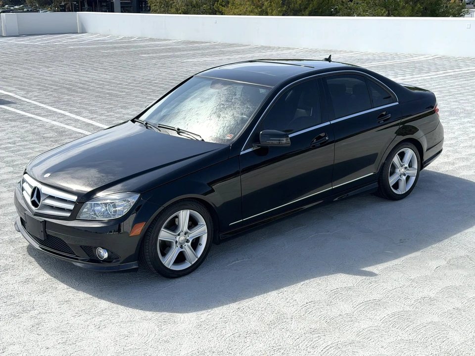 2010 Mercedes-Benz W204 C-Class - Image 18 of 31