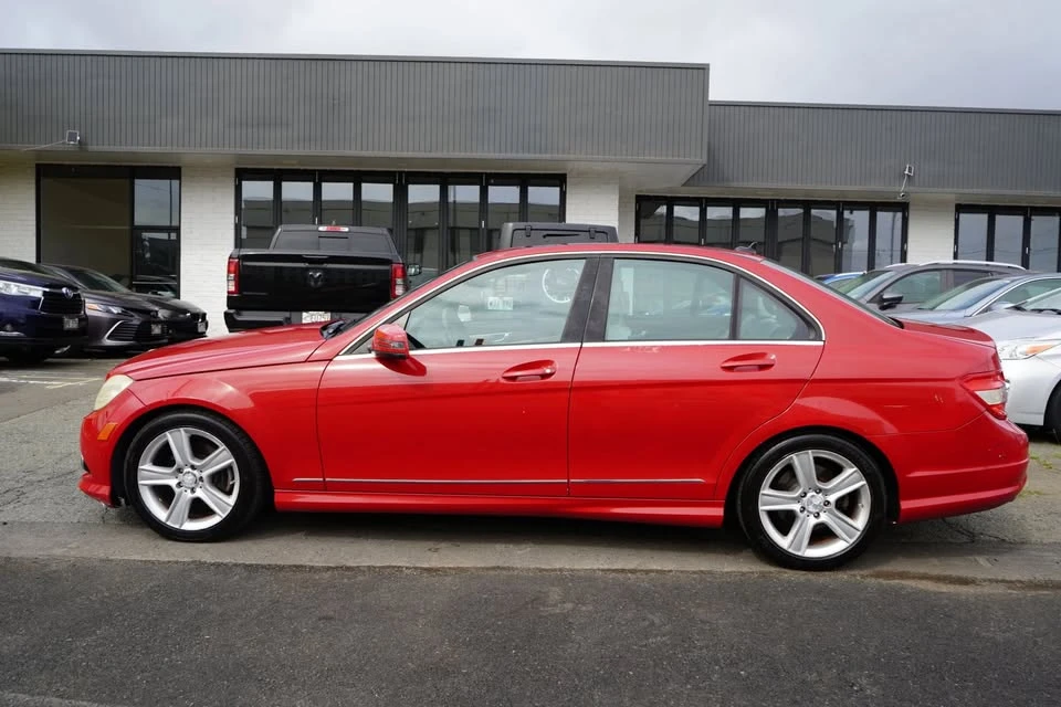 2010 Mercedes-Benz W204 C-Class - Image 2 of 20