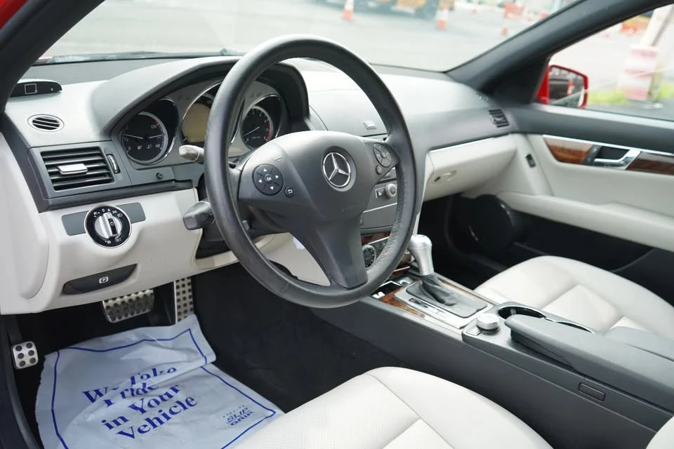2010 Mercedes-Benz W204 C-Class - Image 8 of 20
