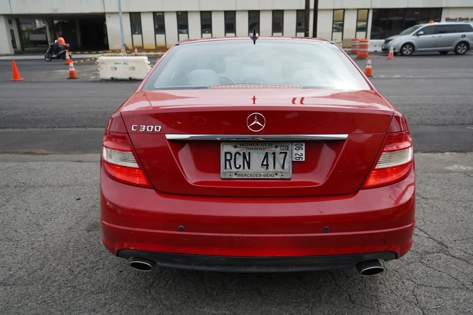 2010 Mercedes-Benz W204 C-Class - Image 17 of 20