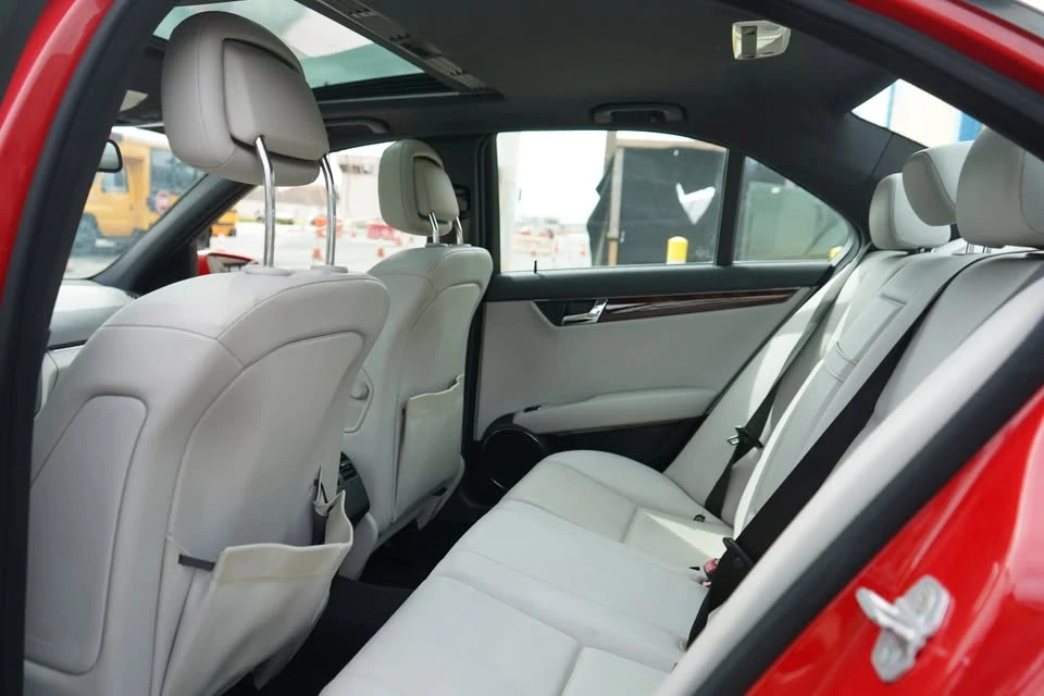 2010 Mercedes-Benz W204 C-Class - Image 11 of 20
