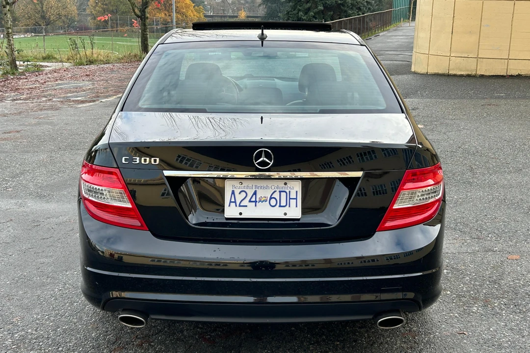 2010 Mercedes-Benz W204 C-Class - Image 5 of 31