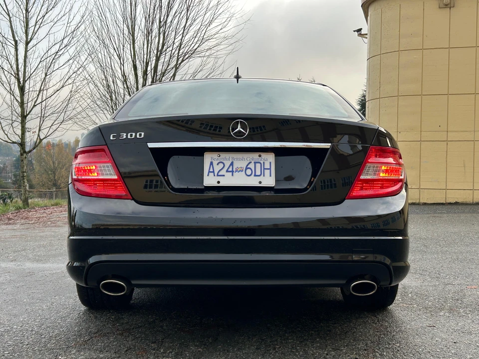 2010 Mercedes-Benz W204 C-Class - Image 8 of 31