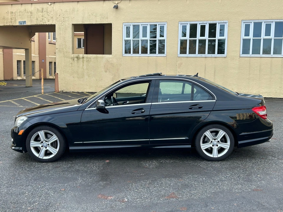 2010 Mercedes-Benz W204 C-Class - Image 7 of 31