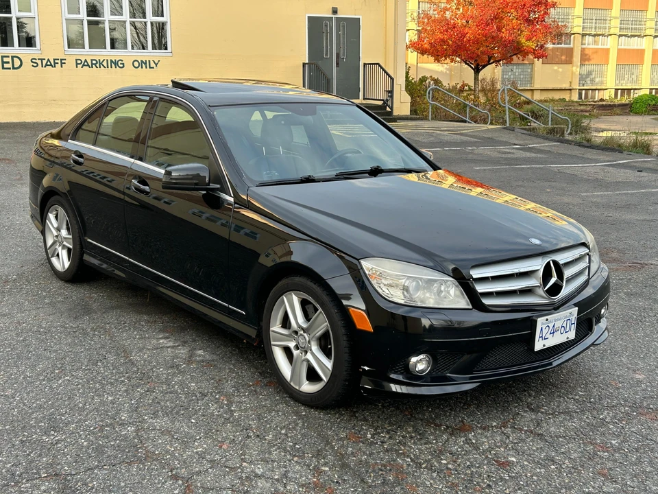 2010 Mercedes-Benz W204 C-Class - Image 10 of 31