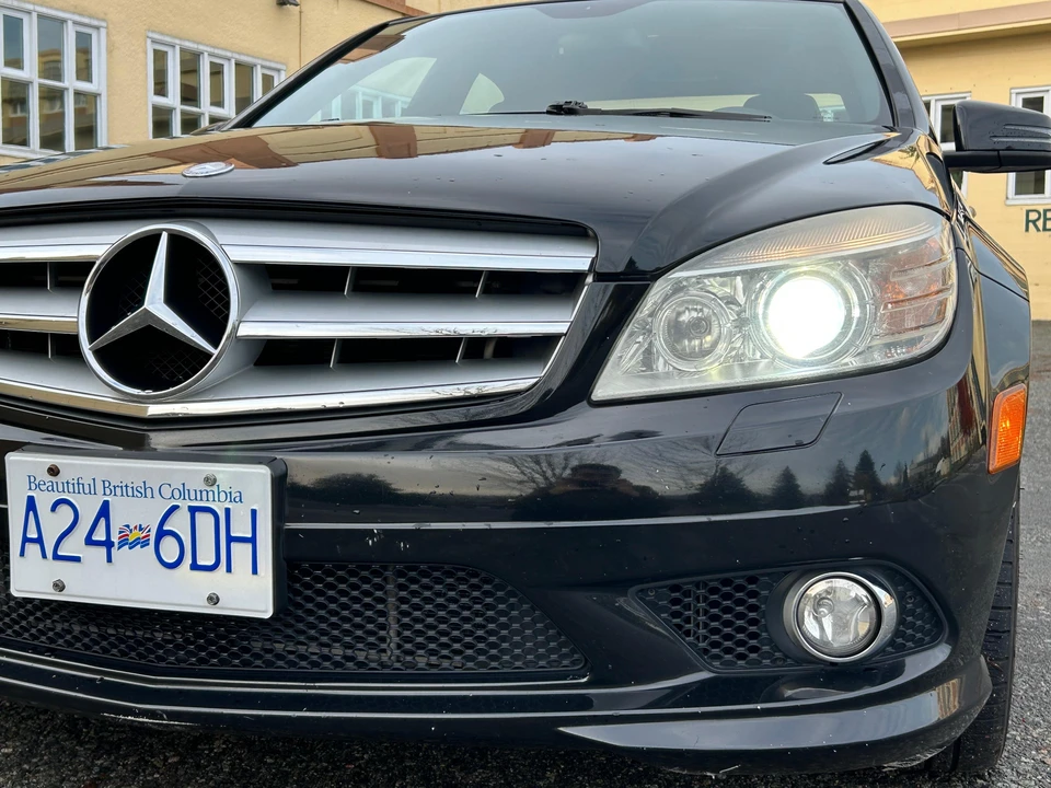 2010 Mercedes-Benz W204 C-Class - Image 13 of 31