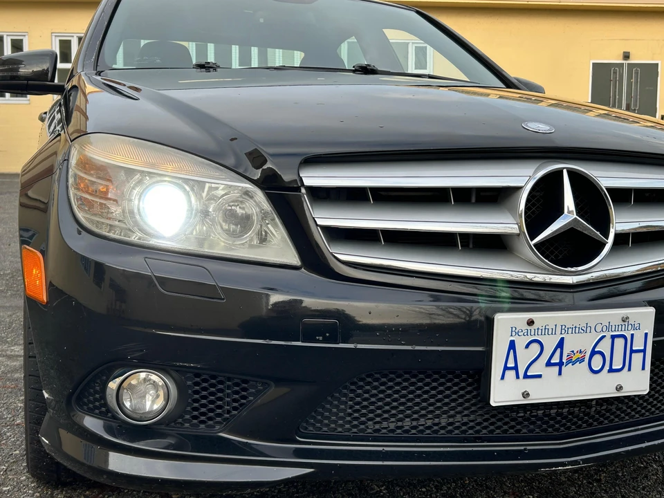 2010 Mercedes-Benz W204 C-Class - Image 11 of 31