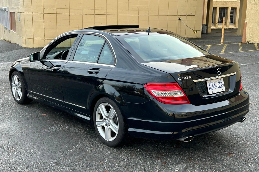 2010 Mercedes-Benz W204 C-Class - Image 4 of 31