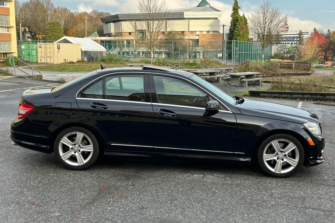 2010 Mercedes-Benz W204 C-Class - Image 3 of 31