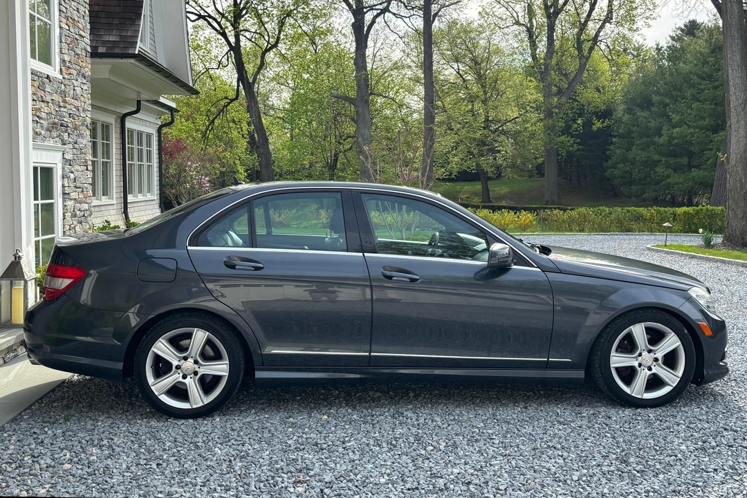 2010 Mercedes-Benz W204 C-Class - Image 3 of 5