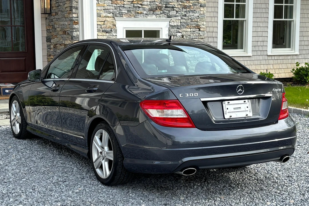 2010 Mercedes-Benz W204 C-Class - Image 4 of 5