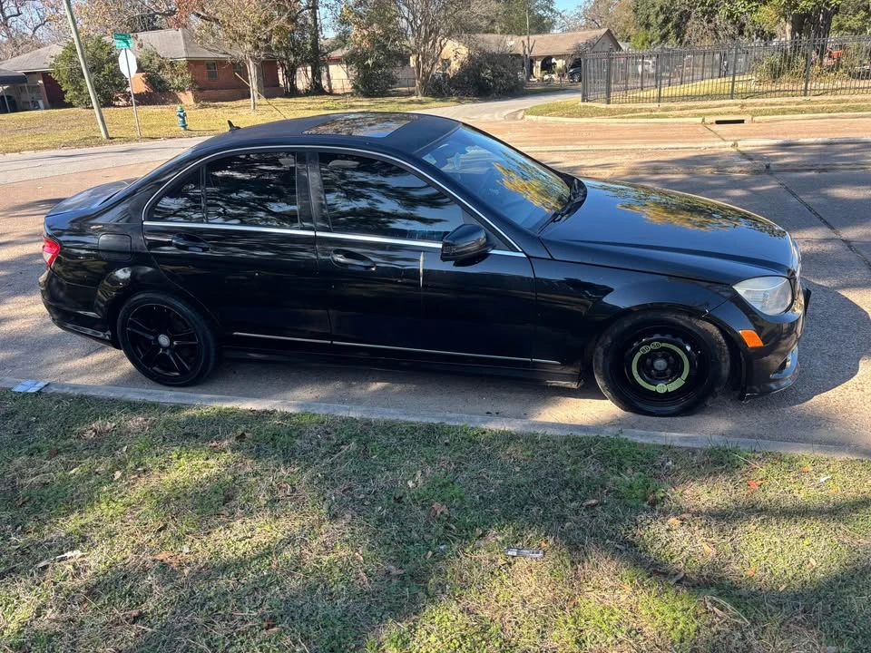 2010 Mercedes-Benz W204 C-Class - Image 6 of 8