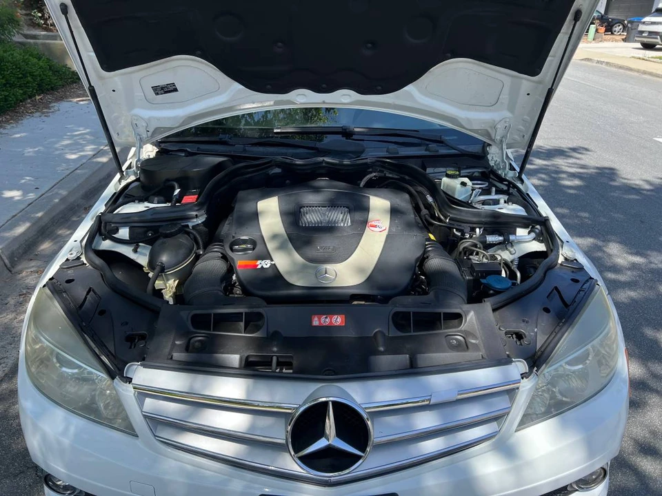 2010 Mercedes-Benz W204 C-Class - Image 10 of 10