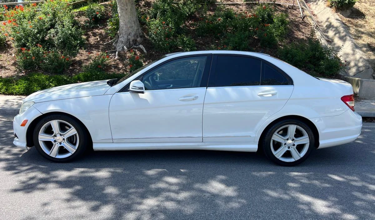 2010 Mercedes-Benz W204 C-Class - Image 5 of 10