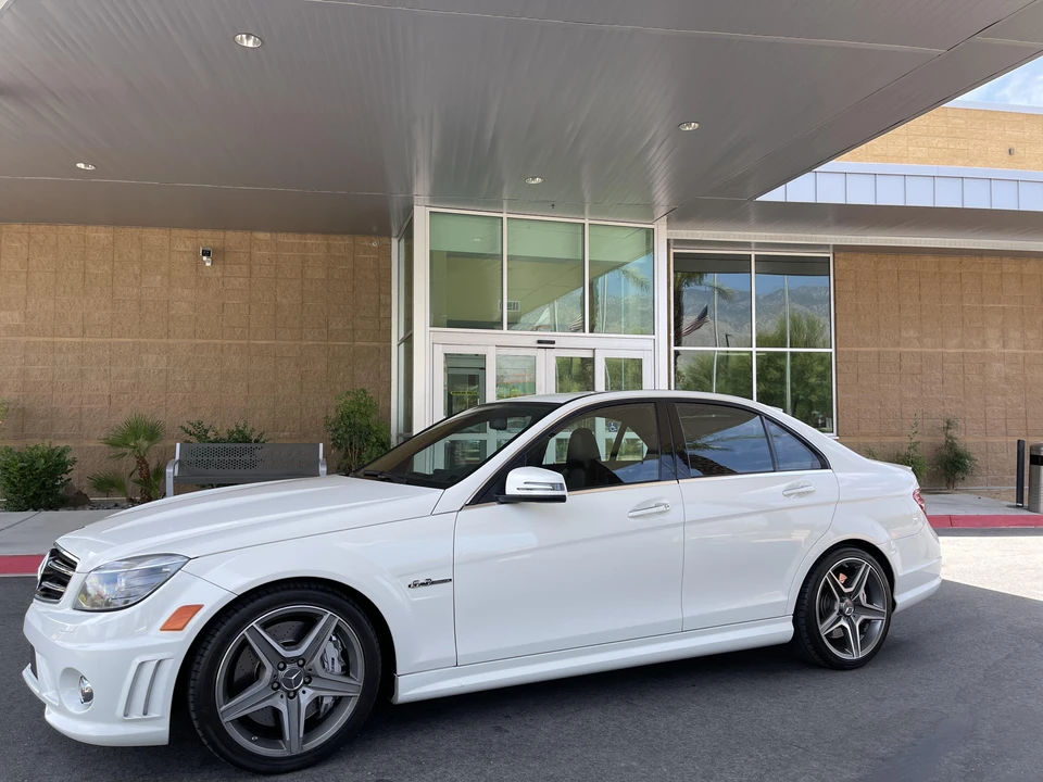 2010 Mercedes-Benz W204 C 63 AMG - Image 8 of 31