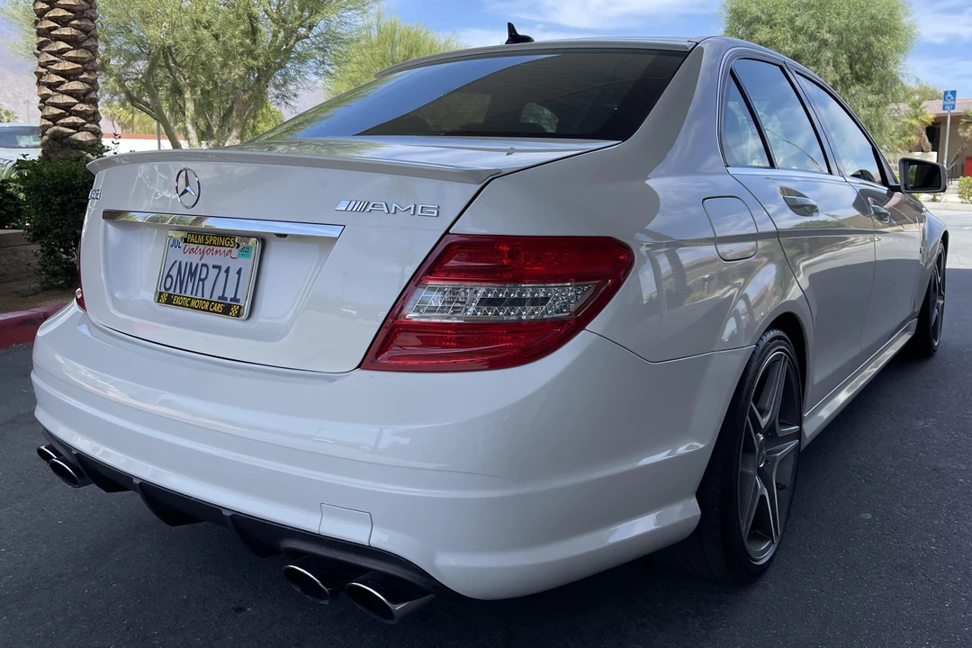 2010 Mercedes-Benz W204 C 63 AMG - Image 4 of 31