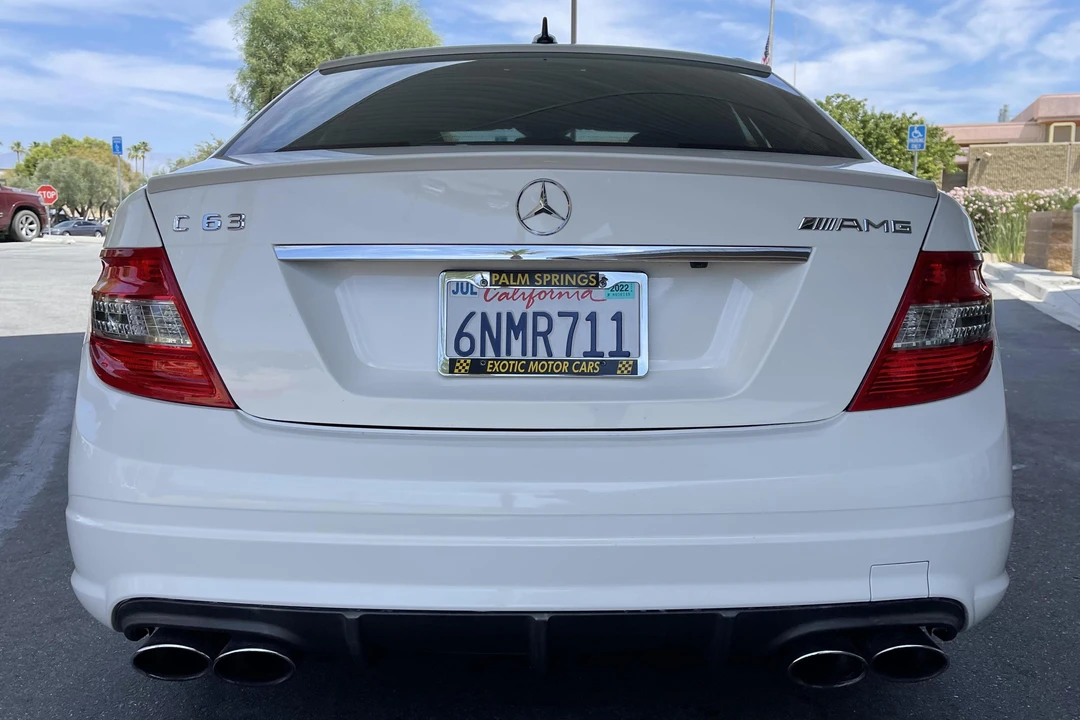 2010 Mercedes-Benz W204 C 63 AMG - Image 5 of 31