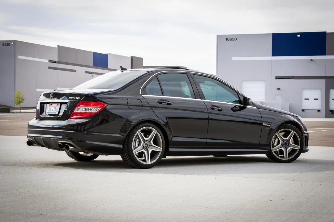 2010 Mercedes-Benz W204 C 63 AMG - Image 17 of 31